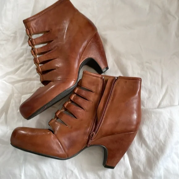 Miz Mooz lovely leather boots! - Picture 2 of 4